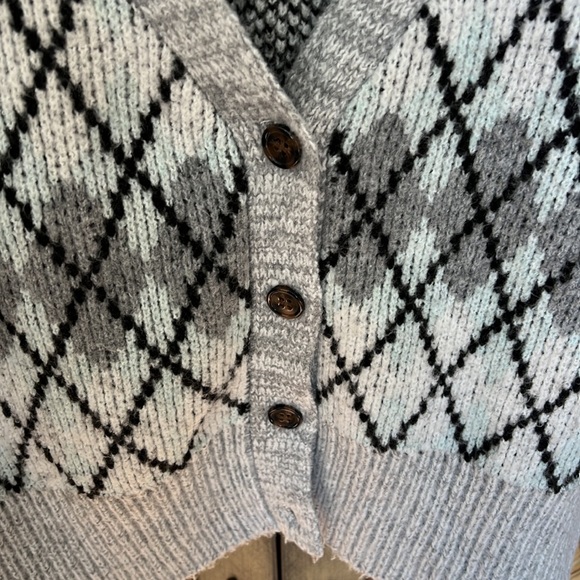 Pink Rose Argyle Cardigan - Picture 4 of 7